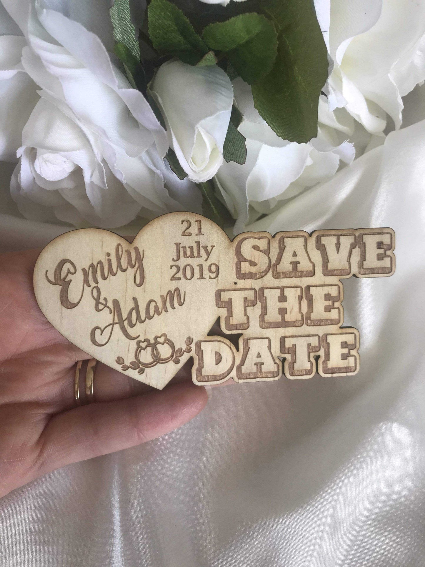 Save the date magnet - Love Heart - Bridal Delights