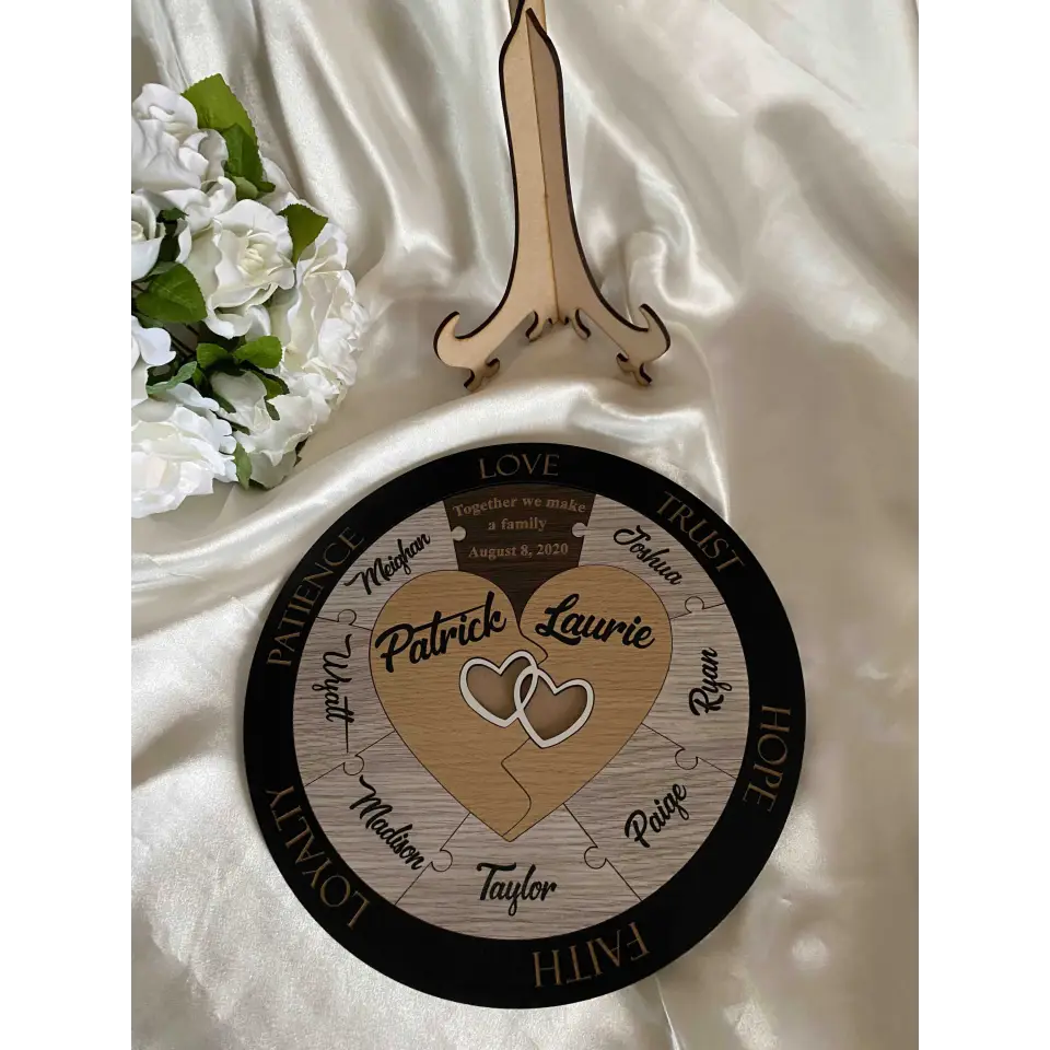 Unity Puzzle for Weddings - Hearts with 9 names