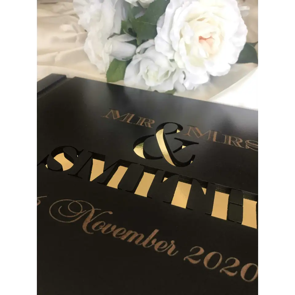 Wedding guest book - 3D Mr & Mrs