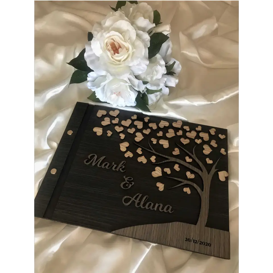 Wedding guest book - 3D Hearts