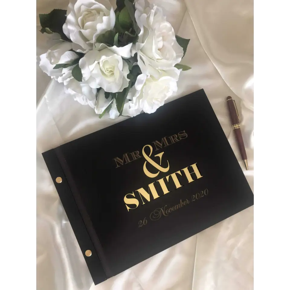 Wedding guest book - 3D Mr & Mrs
